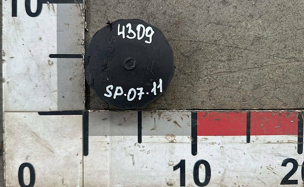 Крышка маслозаливной горловины б/у