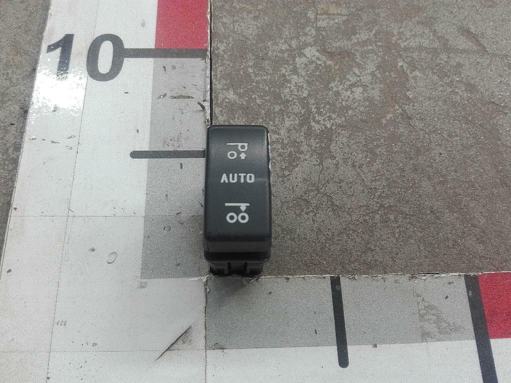 Клавиша управления подвеской б/у