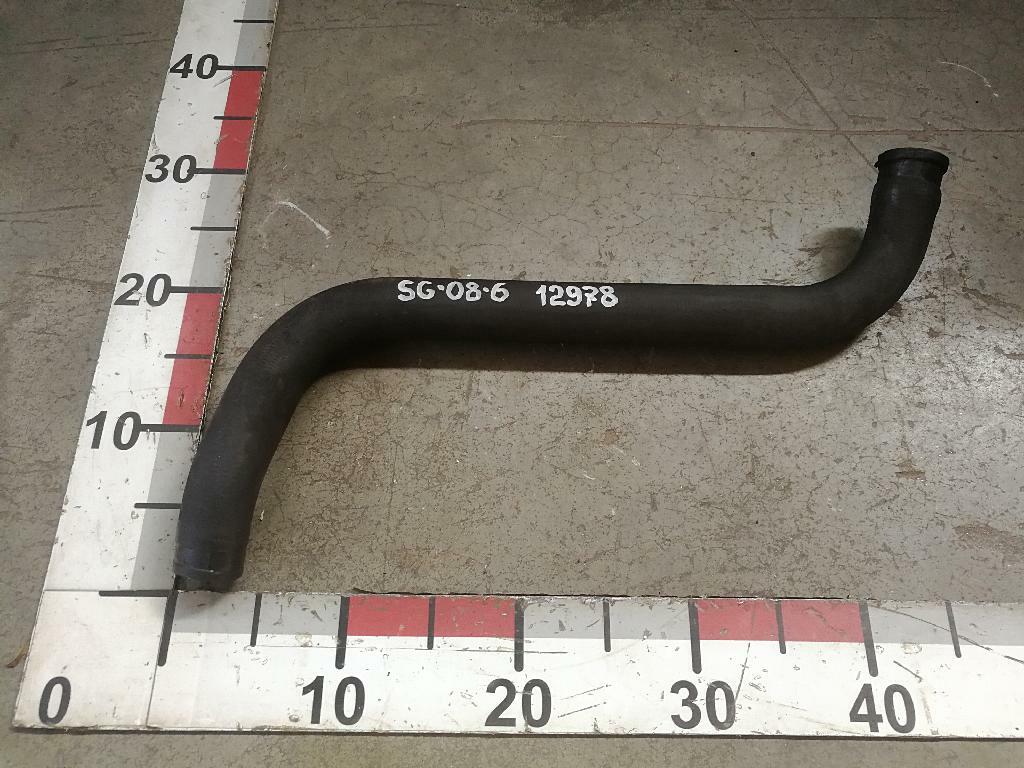 Патрубок маслозаливной горловины б/у