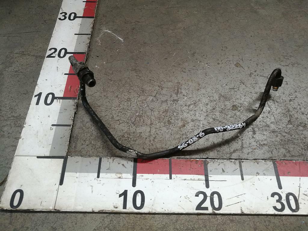 Трубка клапана моторного тормоза б/у