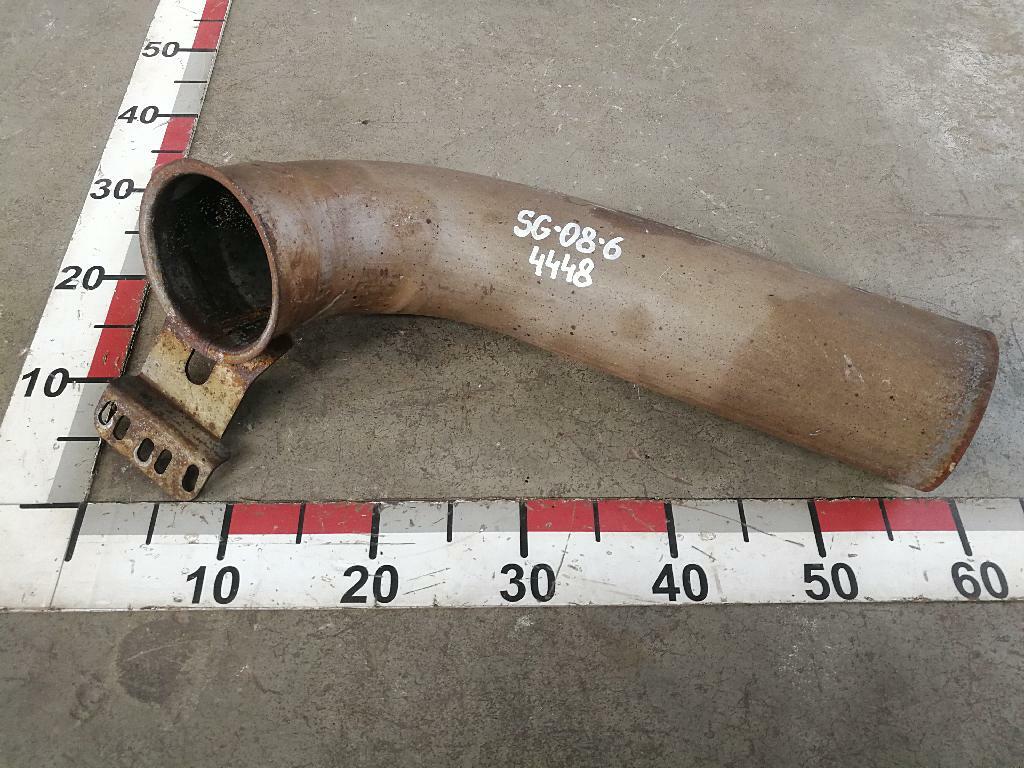 Патрубок выпускной системы б/у