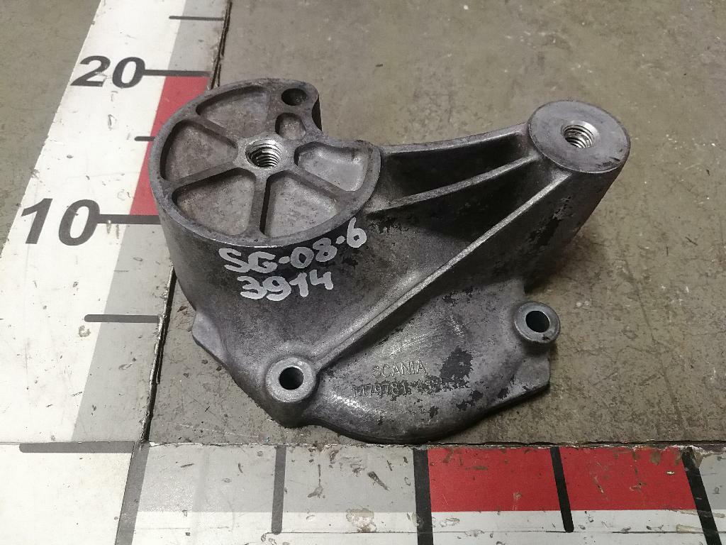 Кронштейн ролика натяжителя б/у