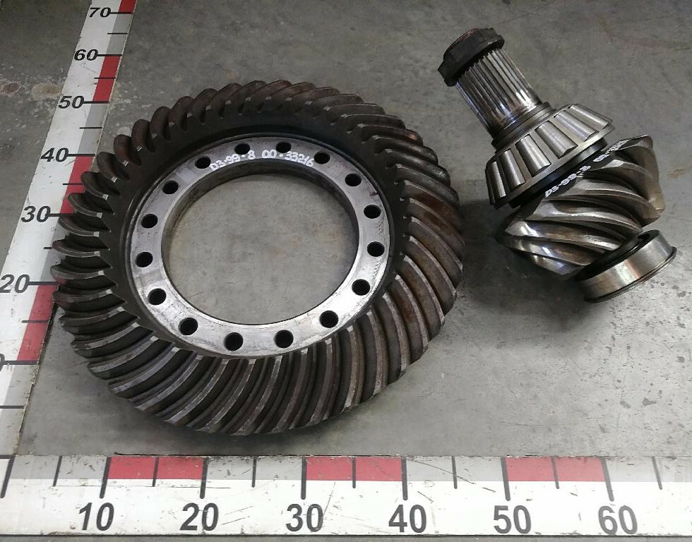 Главная пара заднего редуктора 1347/3,31 б/у
