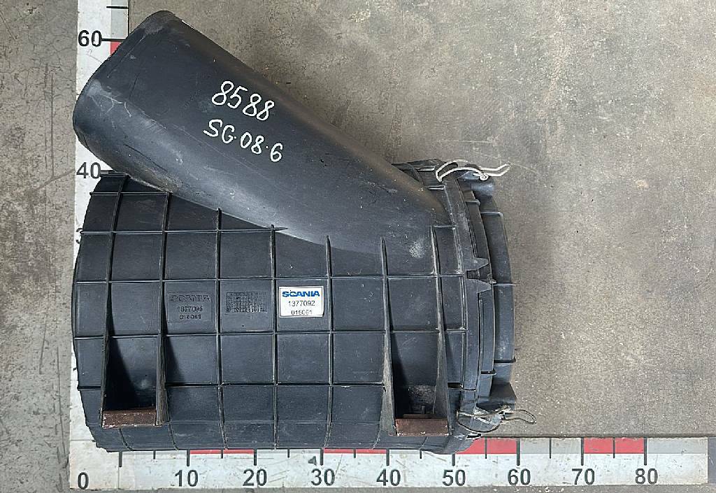 Корпус воздушного фильтра б/у