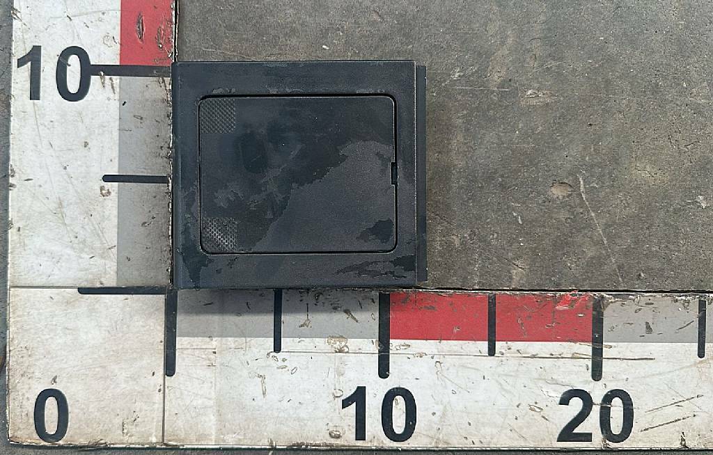 Заглушка панели приборов б/у