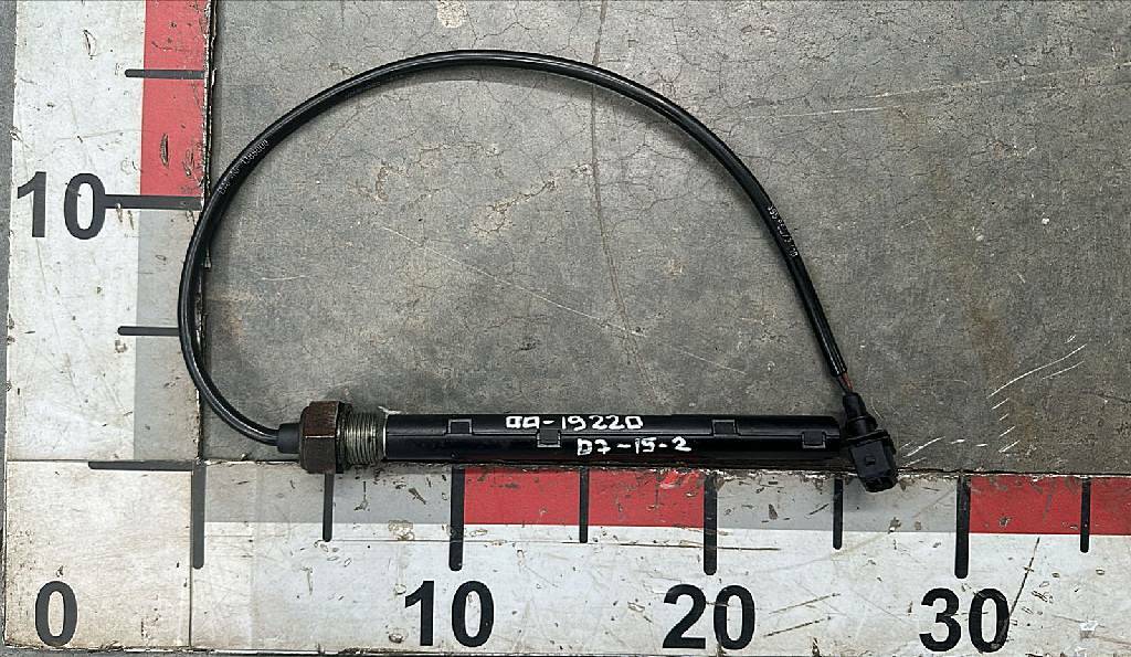 Датчик уровня масла б/у