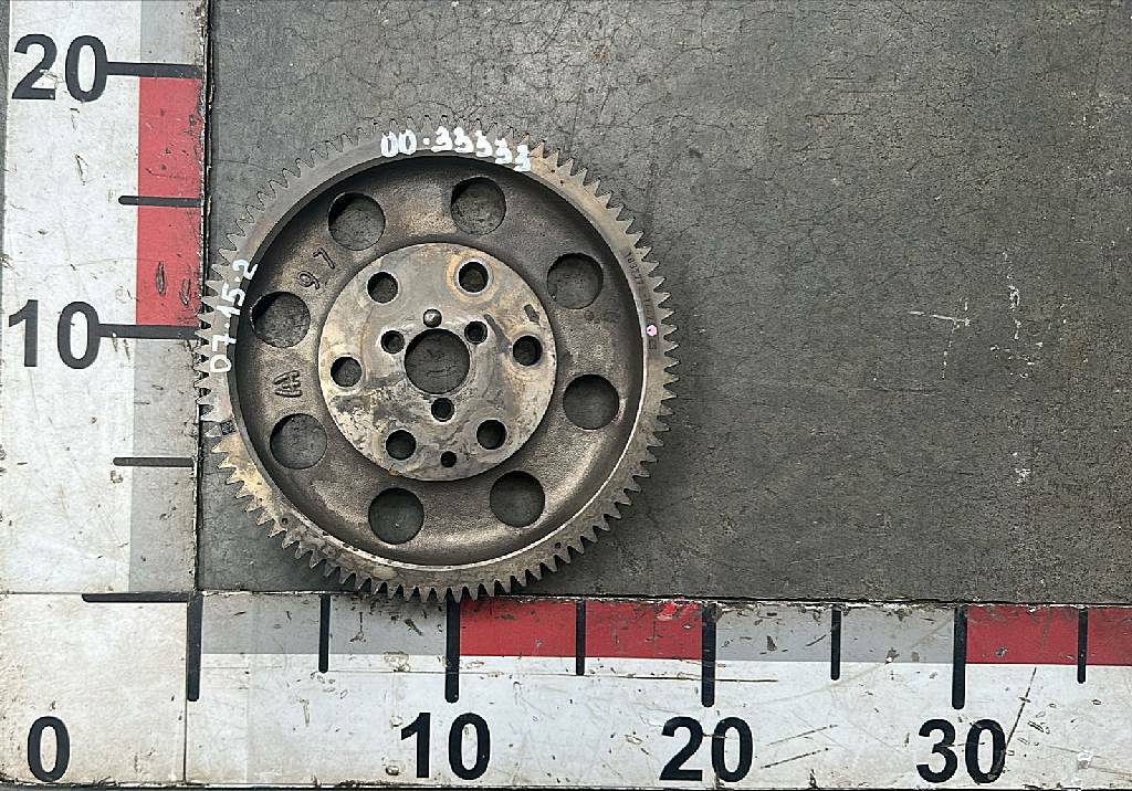 Шестерня распредвала MX13-340 б/у