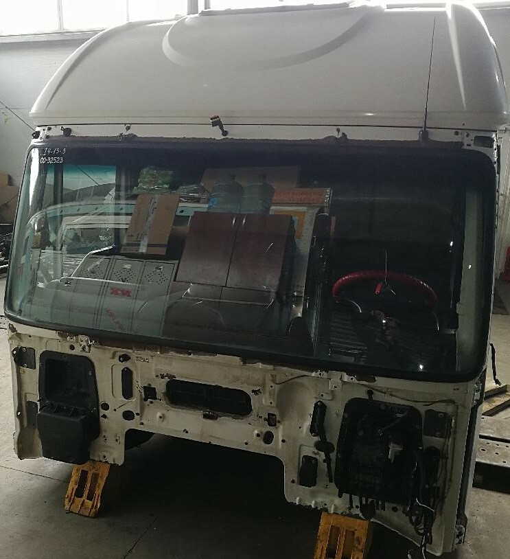 Кабина 2-й комплектности б/у