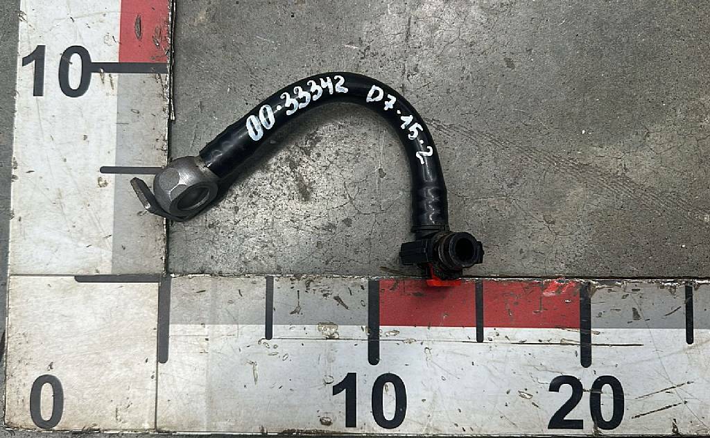 Трубка охлаждающей жидкости MX13-340 б/у