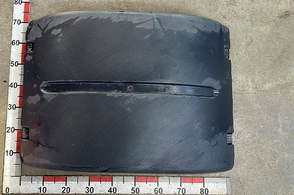 Крыло заднее верхняя часть б/у