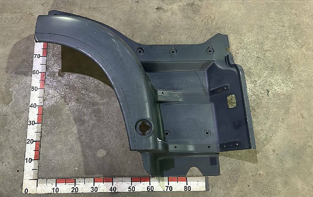 Корпус ступеней правый б/у