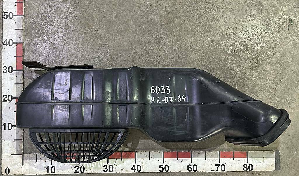 81082010538 | Патрубок корпуса воздушного фильтра б/у для MAN TGS 07-14