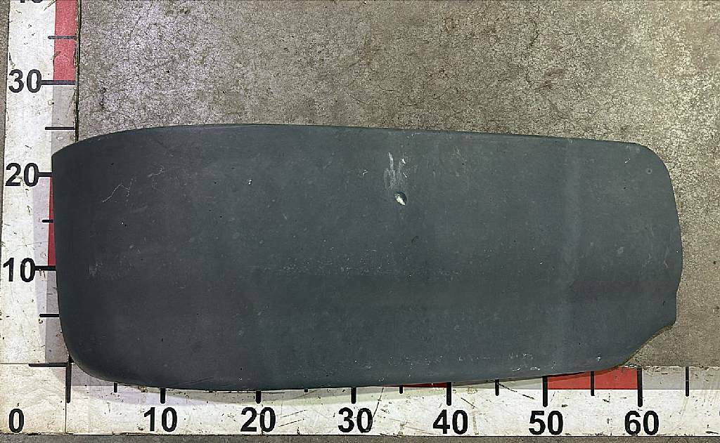 Спойлер бампера правый б/у