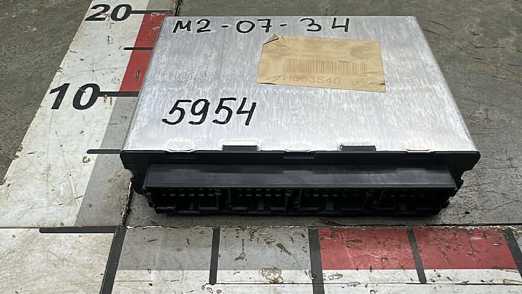 Блок управления коробкой передач б/у