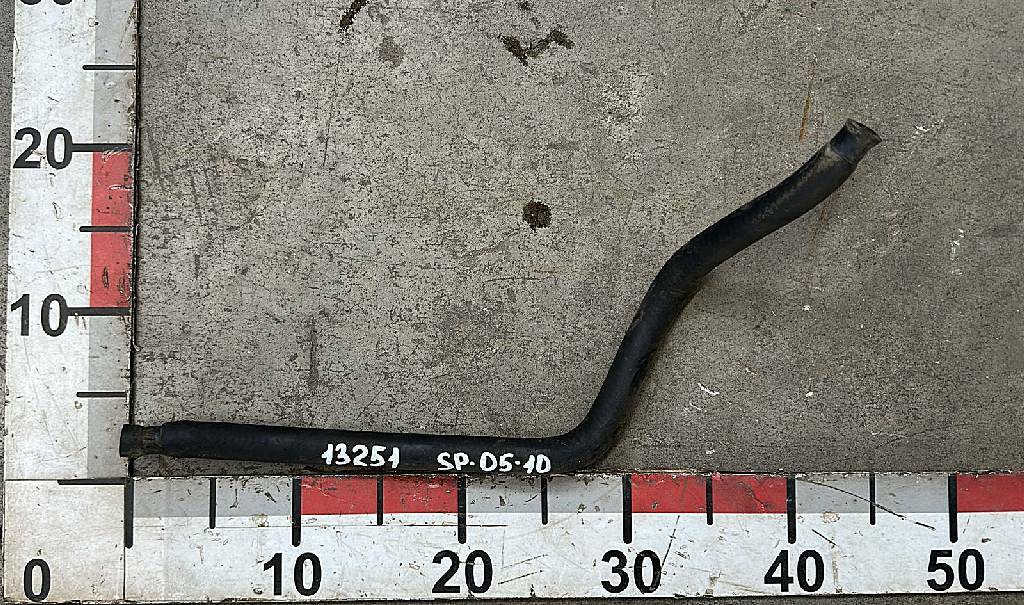 Патрубок радиатора б/у