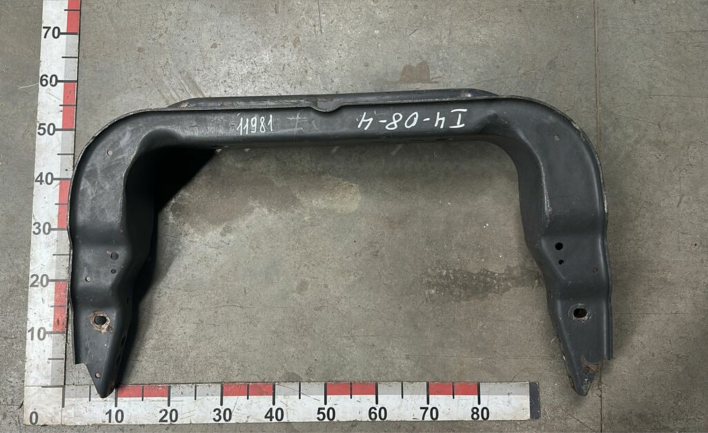 Кронштейн задних амортизаторов кабины б/у