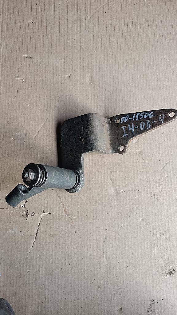 Кронштейн кулисы б/у