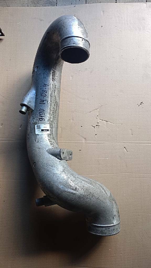 Патрубок интеркулера б/у