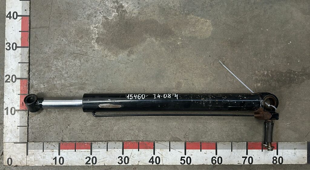 Цилиндр подъема кабины б/у