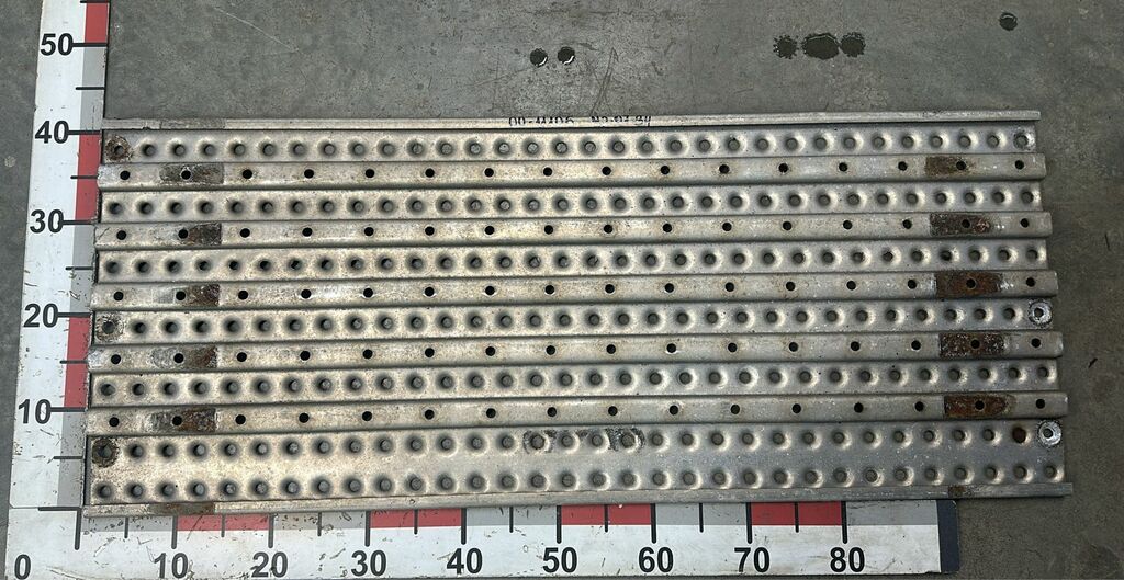 Площадка за кабиной б/у