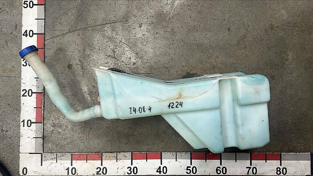 Бачок омывателя б/у