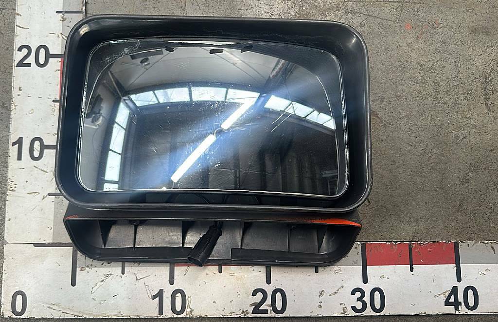 Зеркало бордюрное б/у