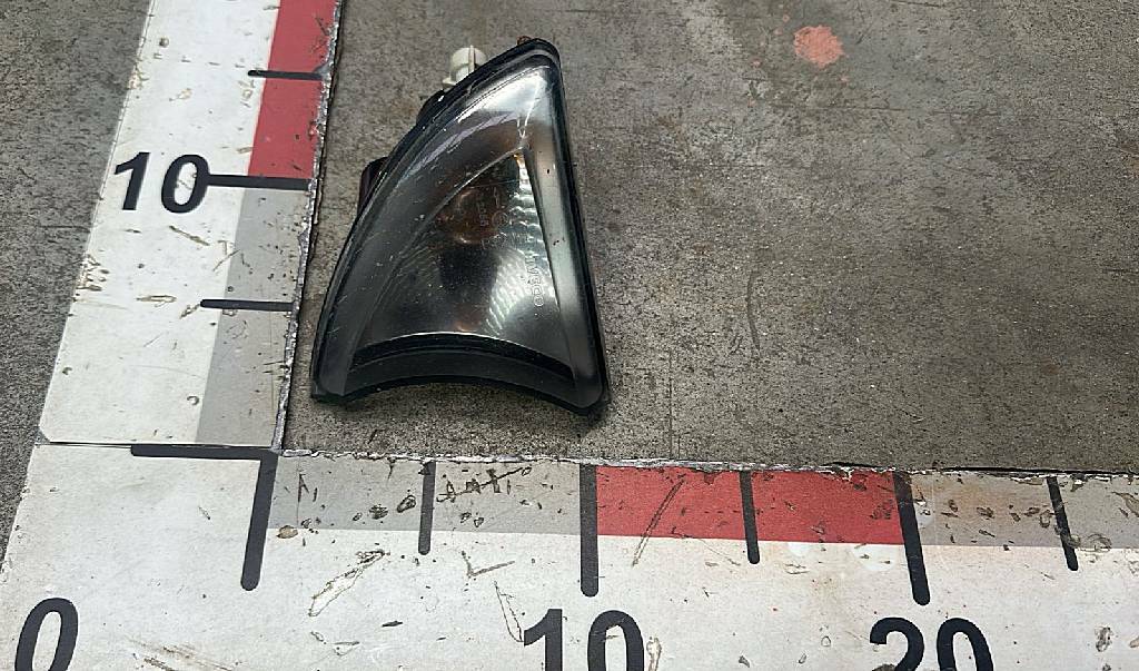 Указатель правого поворота б/у