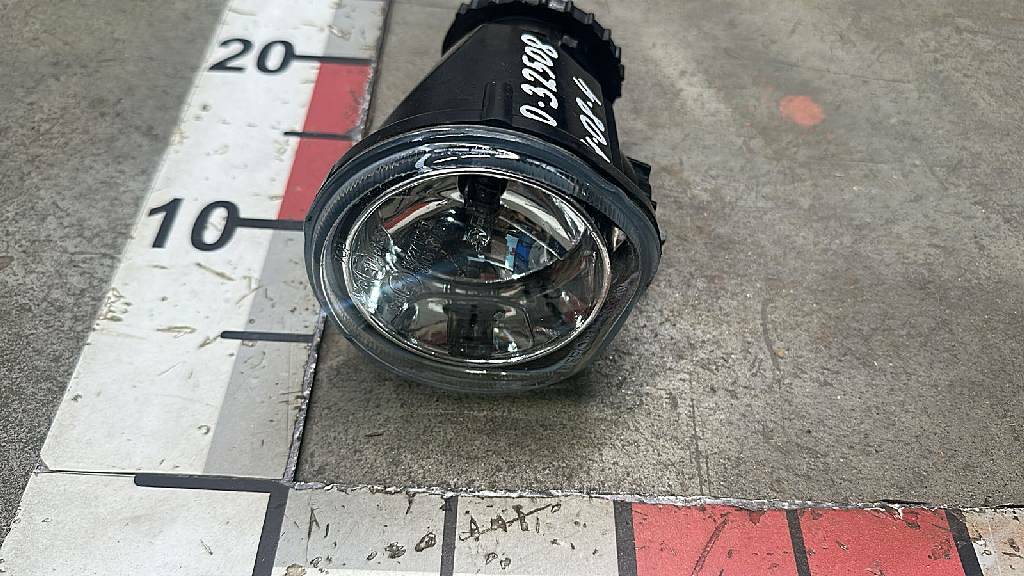 Фара противотуманная б/у