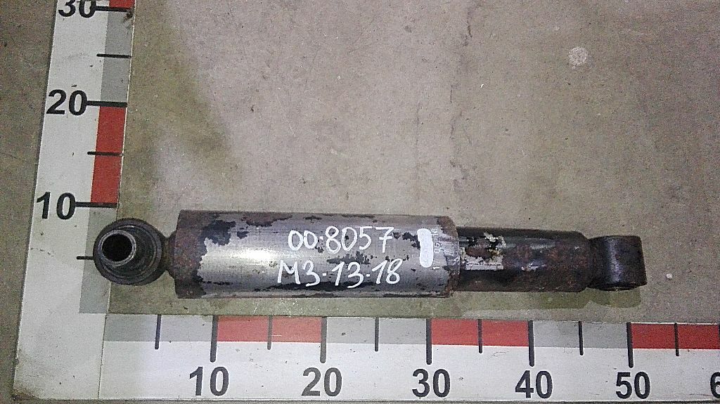 Амортизатор передней подвески б/у