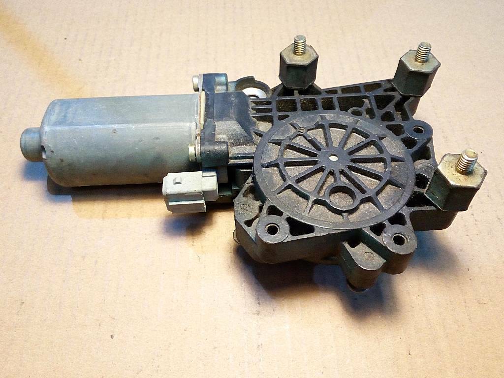 Моторчик правого стеклоподъемника, б/у