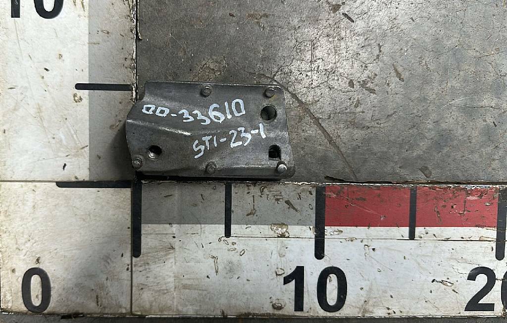 Кронштейн бордюрного зеркала б/у