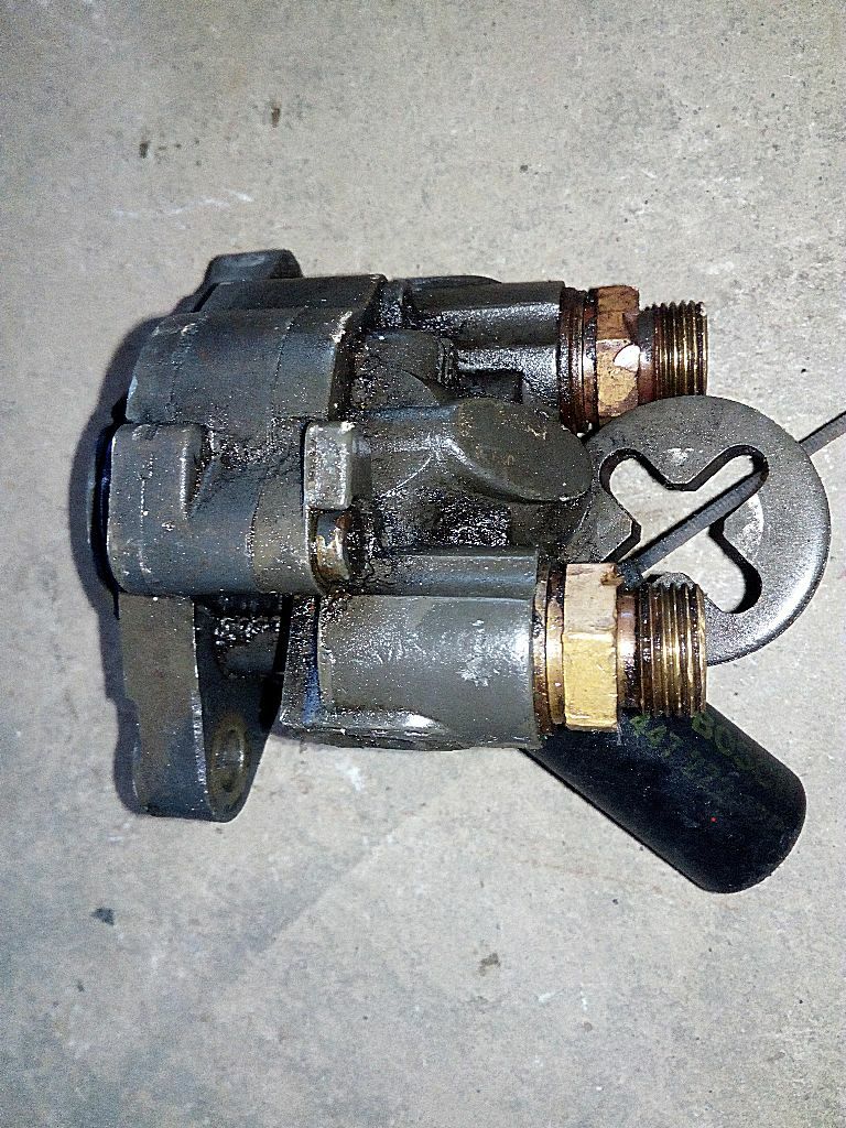 Топливный насос низкого давления, б/у