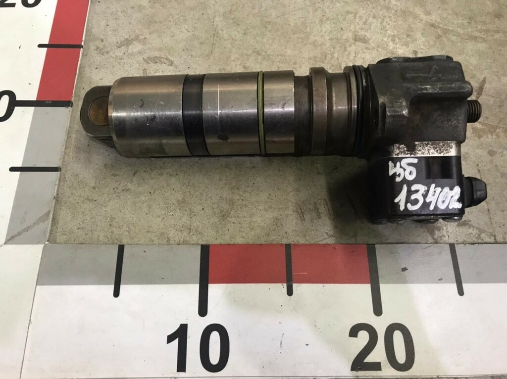 Форсунка топливная OM501, б/у