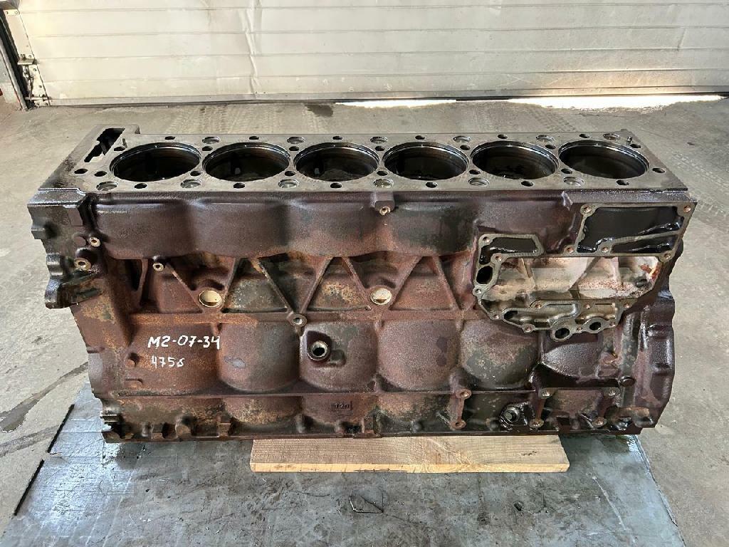 Блок цилиндров D2066 б/у