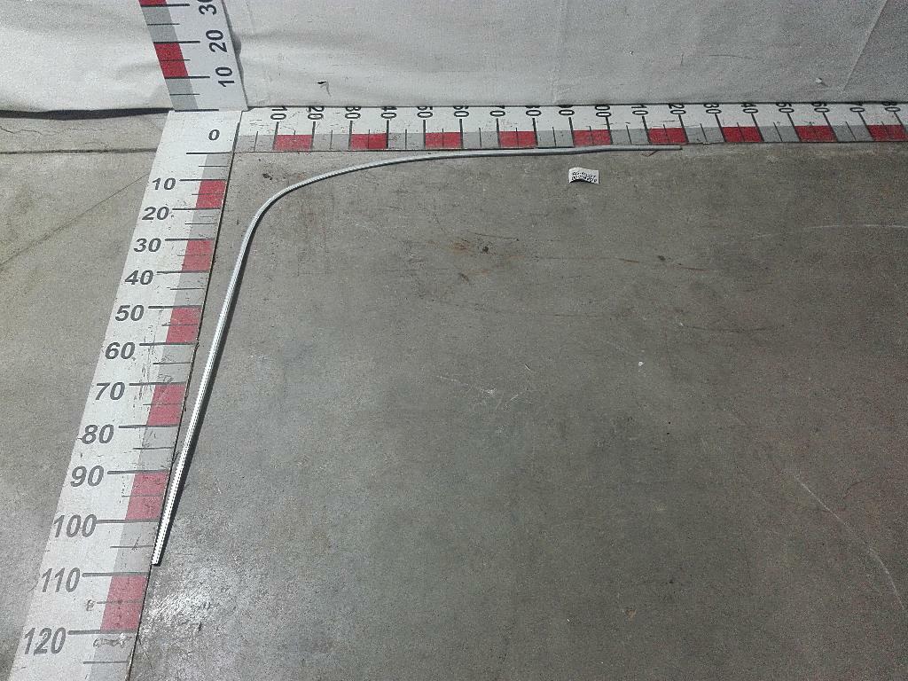 Карниз штор лобового стекла левый б/у