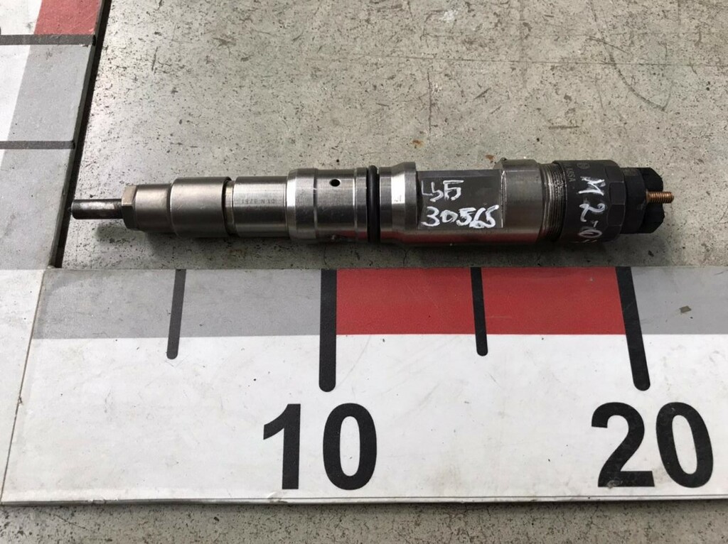 Форсунка топливная D2066, б/у