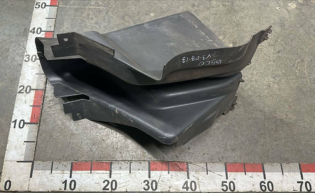 Кожух рулевой колонки б/у