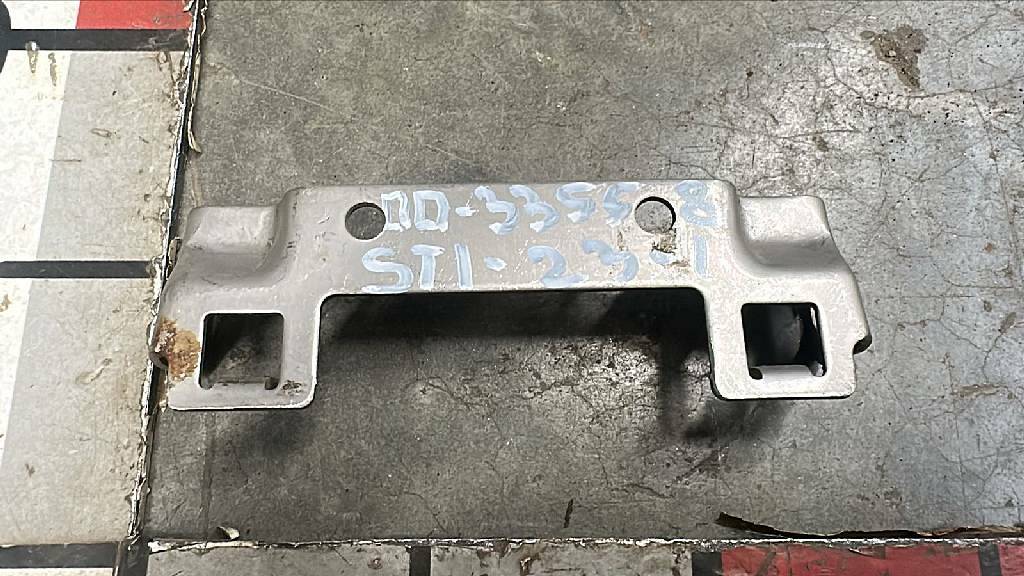 Кронштейн габаритного фонаря б/у