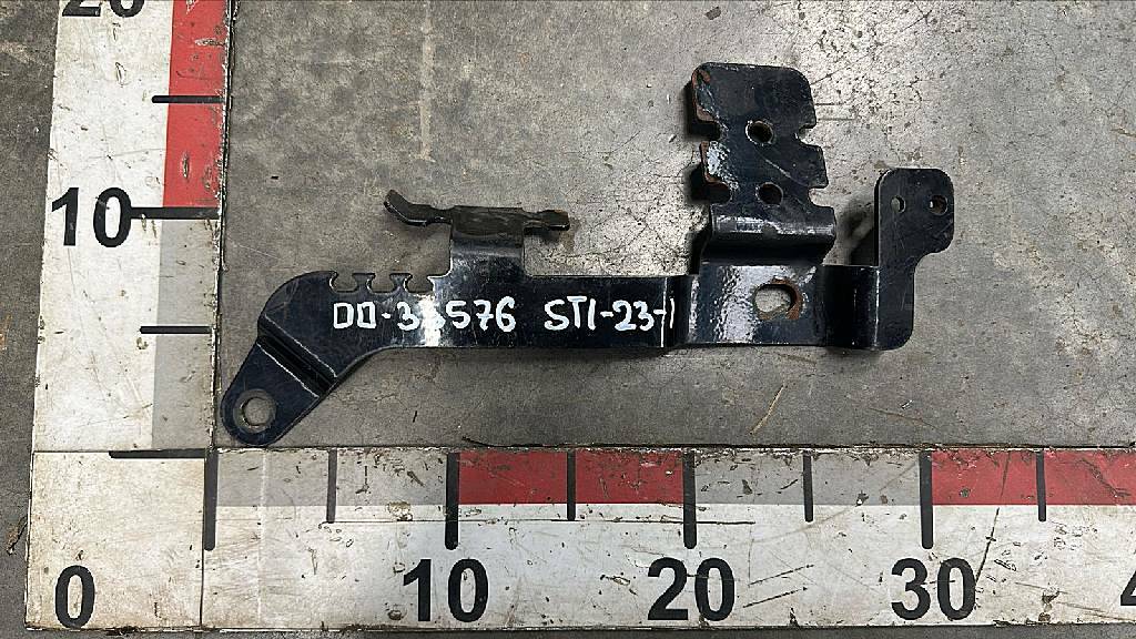 Кронштейн трубок б/у