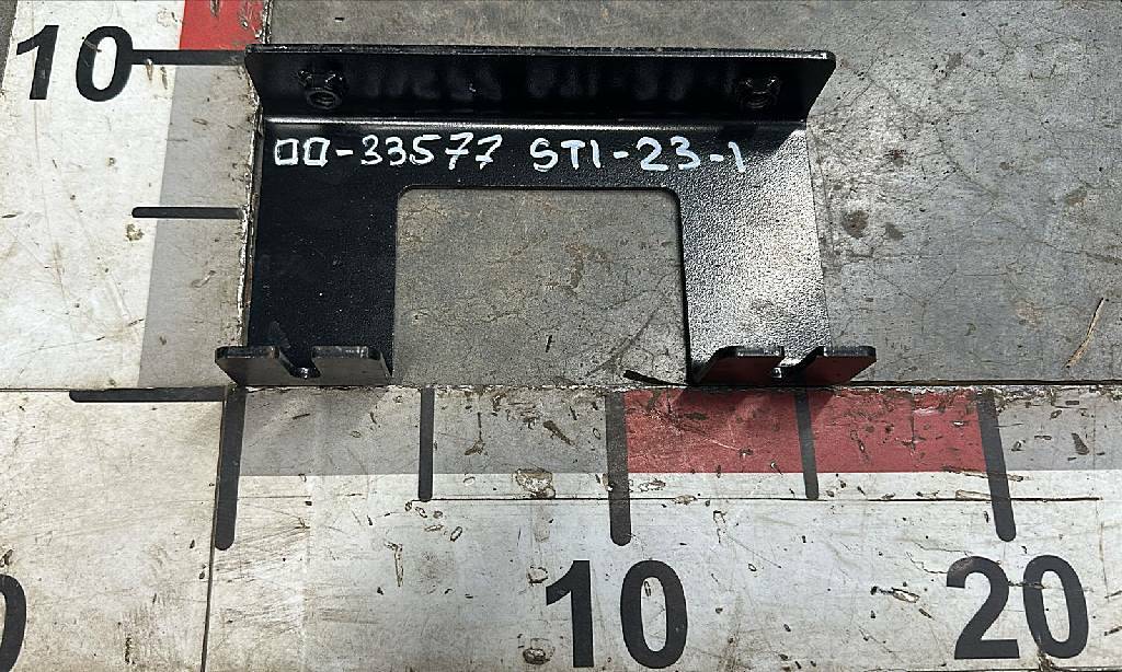 Кронштейны отопителя б/у