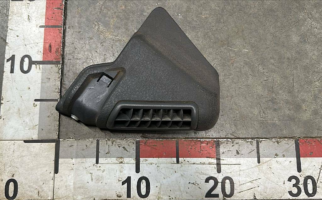 Накладка панели приборов б/у