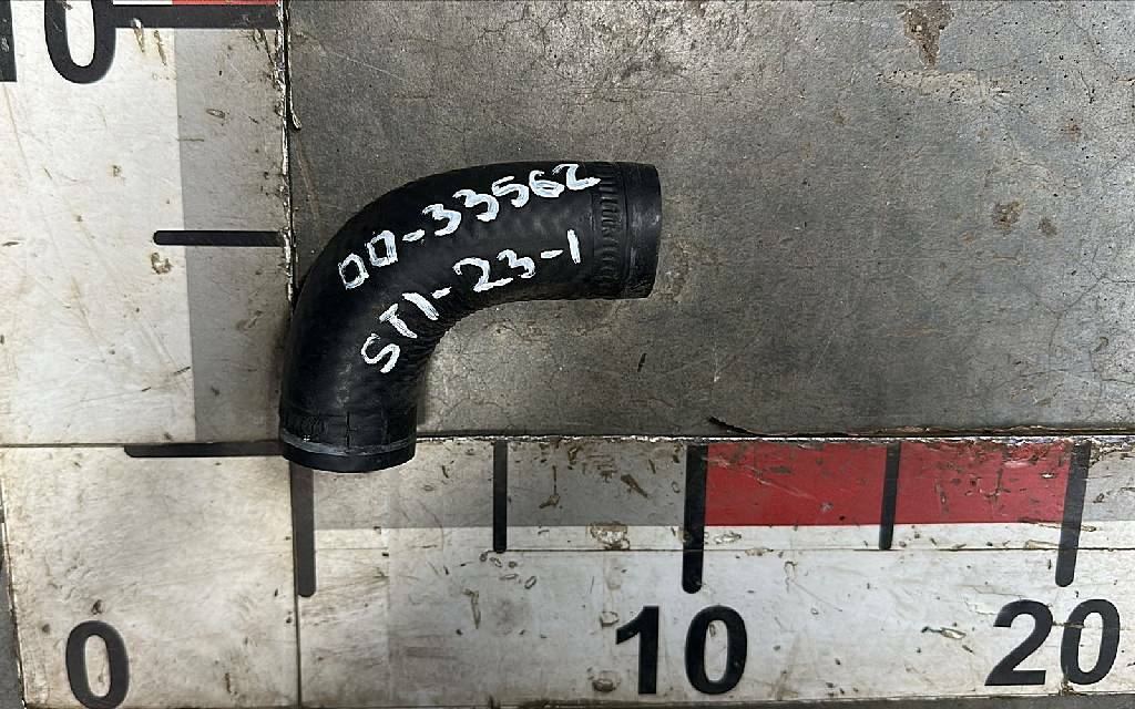 Патрубок бачка ГУРа б/у