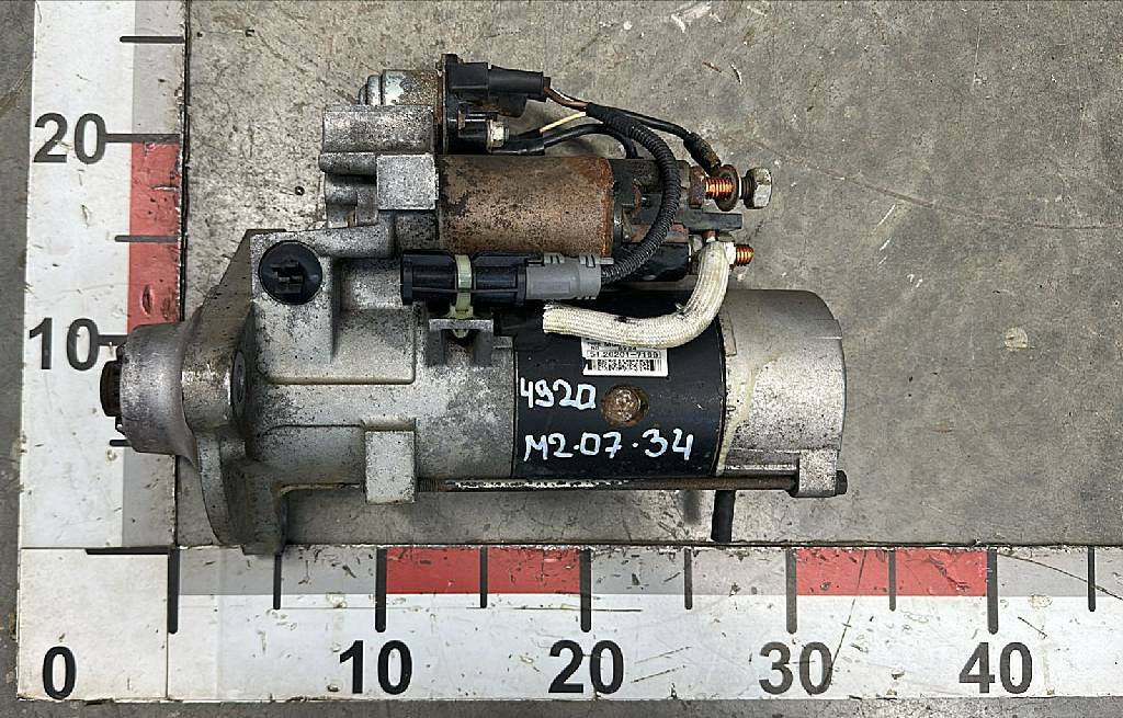 Стартер D2066 б/у