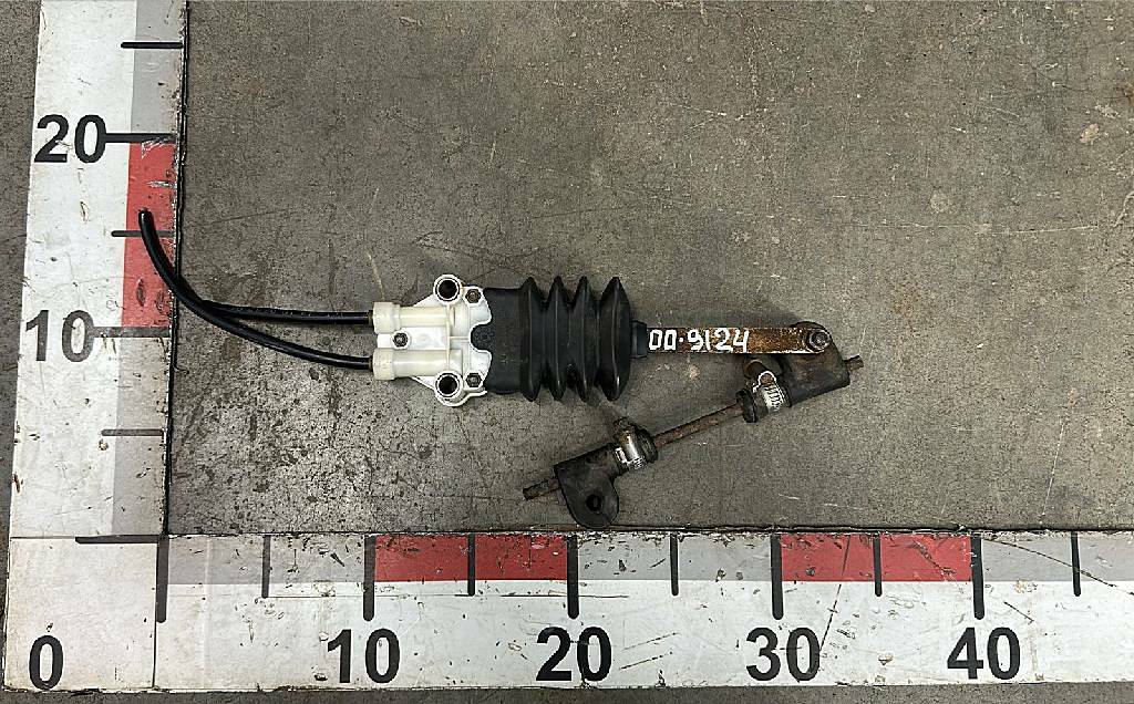 Датчик уровня кабины б/у