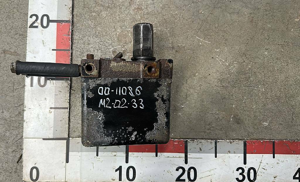 Насос подъема кабины б/у