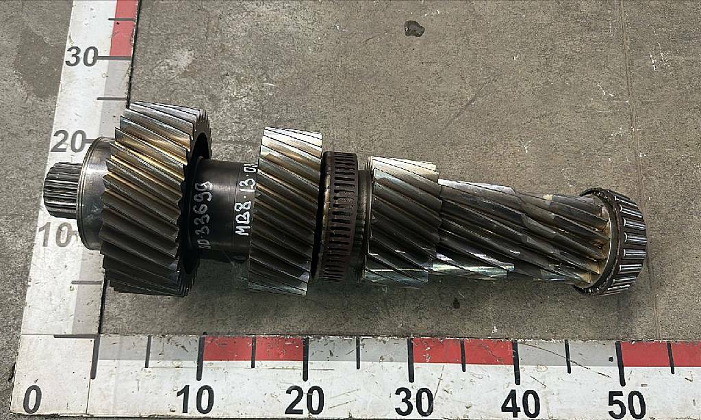 Вал промежуточный б/у