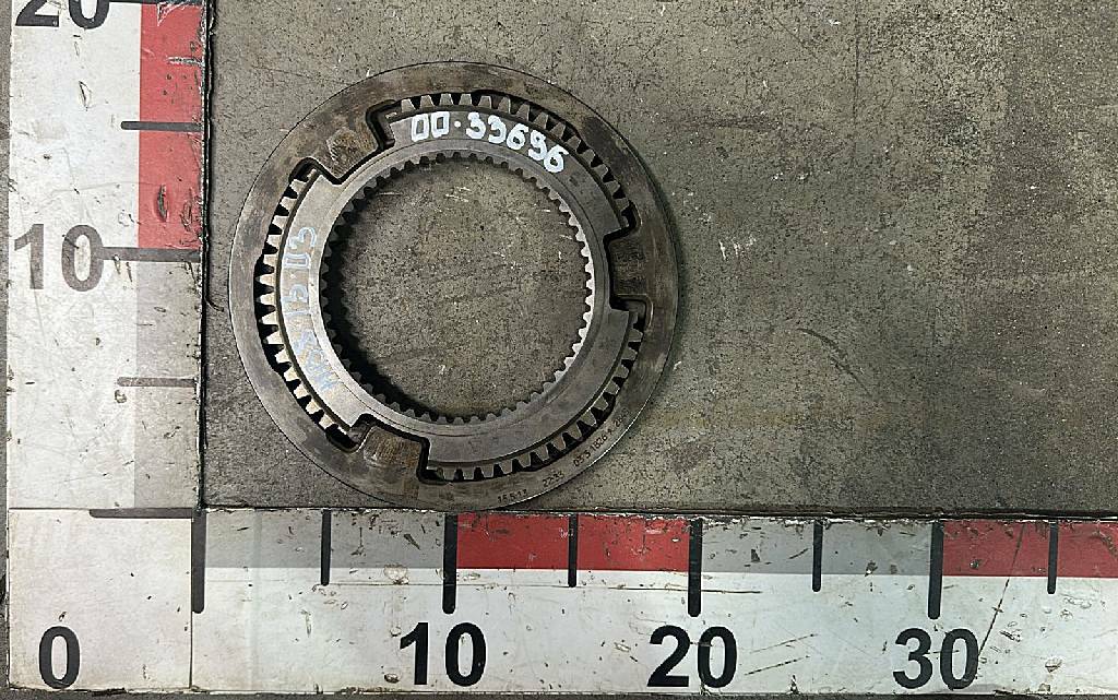 Кольцо синхронизатора б/у