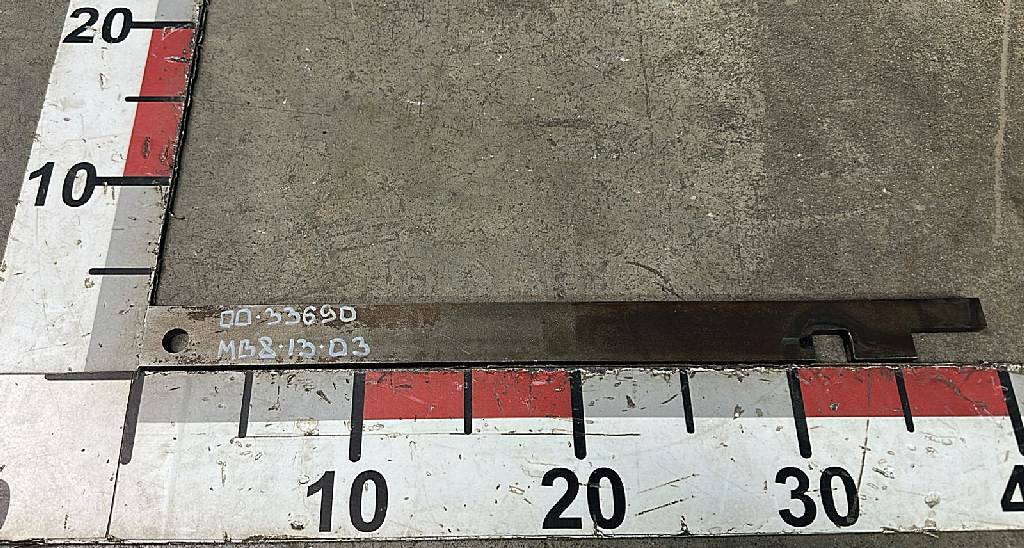 Планка вилки коробки передач б/у