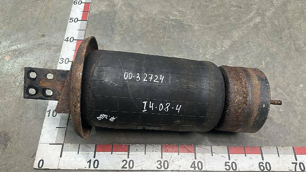 Подушка задней подвески задняя правая б/у