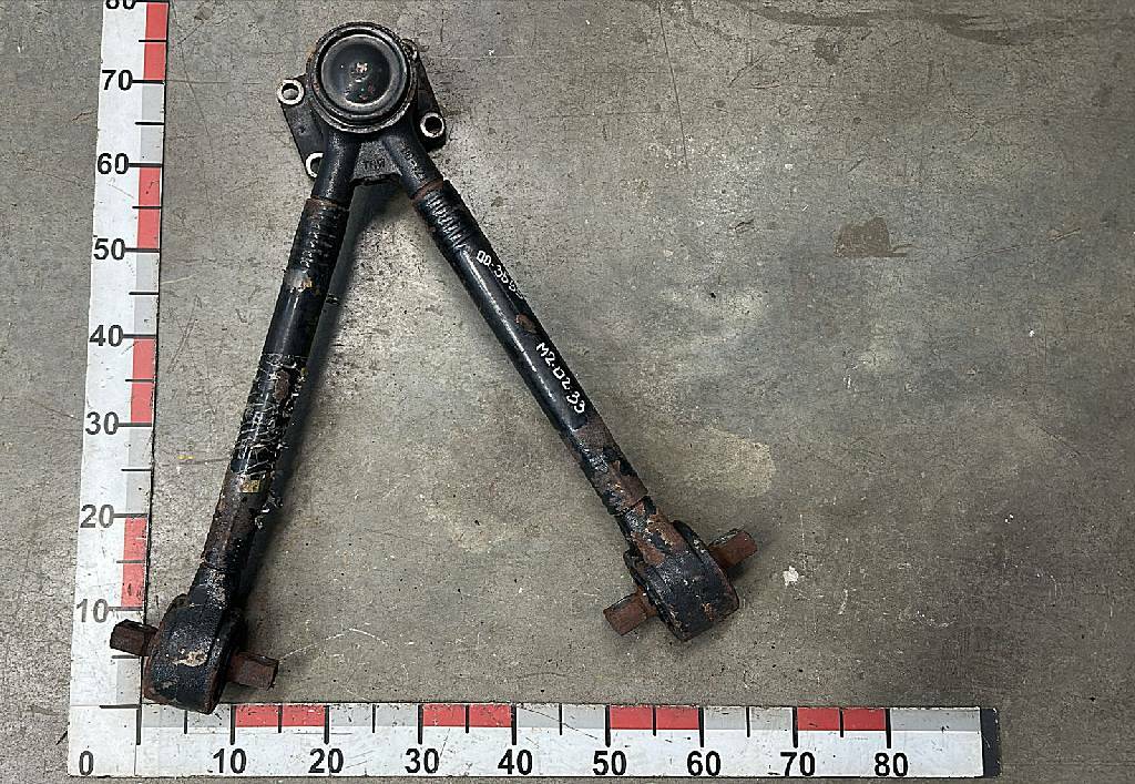 Тяга реактивная V-образная б/у